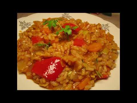 Видео: Бабината Яхнийка с ориз и праз, невероятна вкусотия, лесна,бърза и икономична.