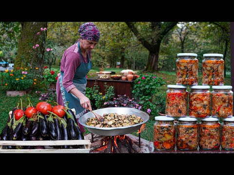 Видео: В деревне собирают баклажаны! - Хранение баклажанов на зиму и рецепт фаршированных блюд