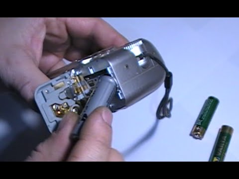 Видео: Эксперимент: использование аккумулятора типа 14500 3,7 В вместо аккумуляторов типа АА 1,2 В