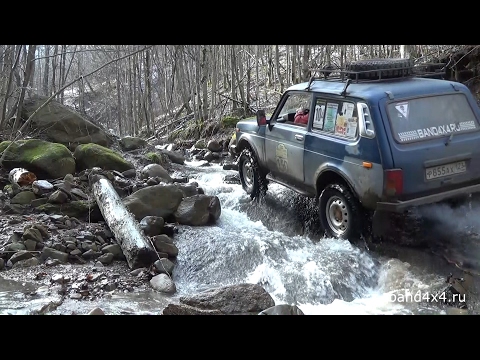 Видео: Наташкин водопад. Стоковая Нива на К139