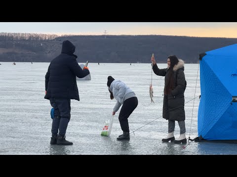 Видео: 🐟🐟🐟 ИЩЕМ ПОСЛЕДНИЙ ЛЕД НА ВЕТЕРКЕ! / ПЕЧЕНЕГИ 🐟🐟🐟