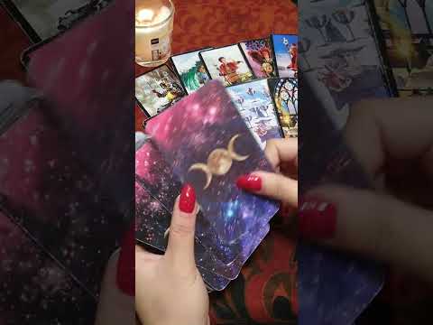 Видео: Обича ли ме той/тя?👩‍❤️‍💋‍👨❤️ Истинските му чувства към Вас❣️🌹🥰