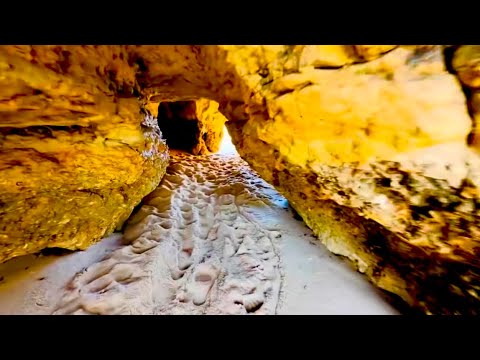 Видео: Я нашла ПОТАЙНОЙ ХОД на новый пляж, пришлось  согнуться в три погибели)))