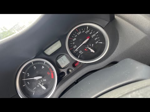 Видео: Пропало зарядка на генераторе меган 2, замена щеток с регулятором.