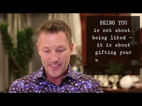 Видео: Что значит Быть Собой? 6 Мифов. Дейн Хир.