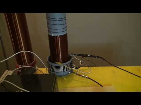 Видео: Два  трансформатора Тесла  странное явление