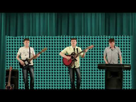 Видео: Шут и королева, звени бубенчик мой звени . Дворовая песня . Виртуальные братаны