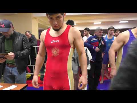 Видео: Взвешивание борцов до 74 и 86 кг.