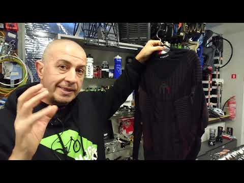 Видео: #БайкиОтДеда Что одевать на велике зимой или о трех слоях