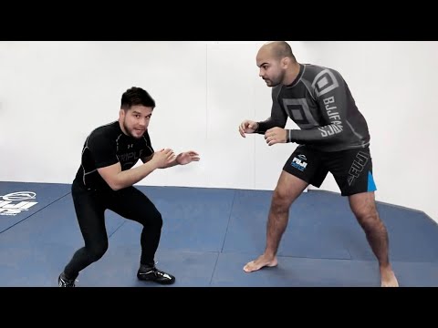 Видео: Как нужно бить амбала на улице и в зале! Советы от чемпиона UFC / Генри Сехудо учит самообороне