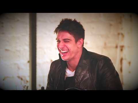 Видео: Интервью Стас Бондаренко