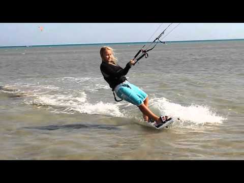 Видео: Прыжки с переводом кайта. Часть 4 из 12. Прыжок в transition