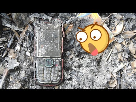 Видео: Восстановление сотового телефона Nokia в огне