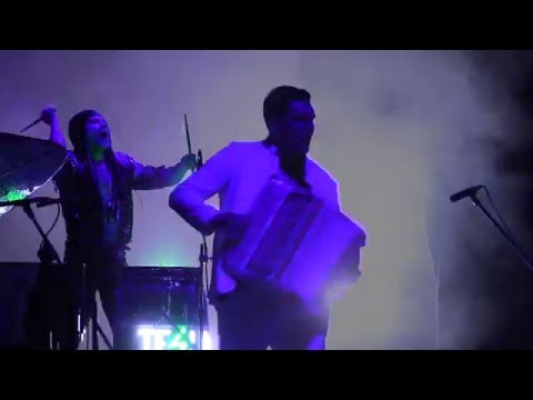 Видео: Шоу группа "Баян-ПОЗИТИВ" и Шоу барабанов "Teslabeat" - Пираты