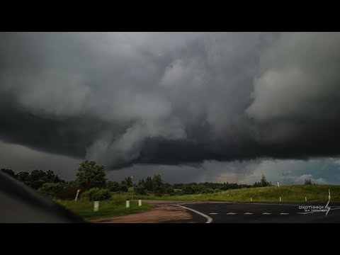 Видео: Перехват торнадоопасной Суперячейки. Несколько попыток торнадо! Сильное вращение! Много эмоций).