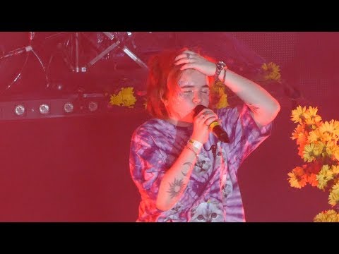 Видео: Алена Швец - Мальчик Из Питера [на бис] (Аврора, СПб 30.11.2019)