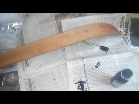 Видео: Как смолить деревянные лыжи и надо ли оно кому то?