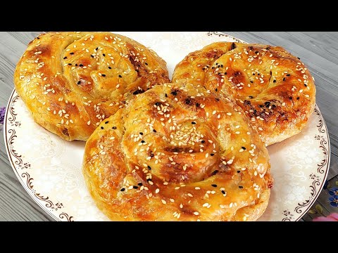 Видео: СЛОЕНЫЙ И ХРУСТЯЩИЙ ПИРОГ С КУРИЦЕЙ.