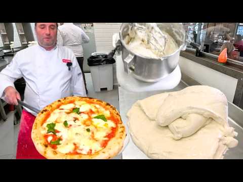 Видео: Безглютеновое тесто для пиццы, такое же, как неаполитанское, можно приготовить дома!