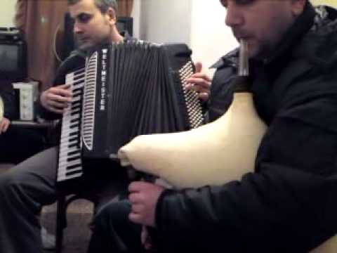 Видео: Оркестър "По комшийски"