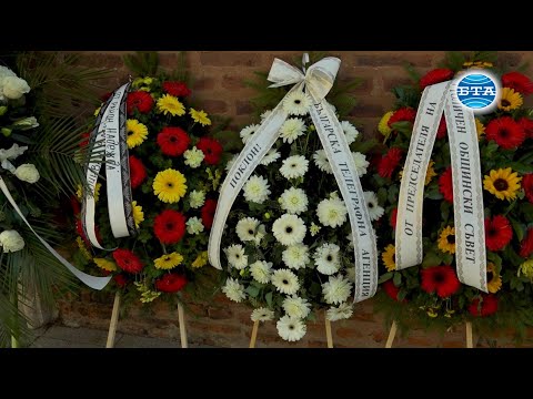 Видео: Хиляди изпратиха Кирил Маричков