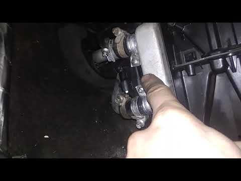 Видео: Лёгкая установка радиатора отопителя Пежо Боксёр 3