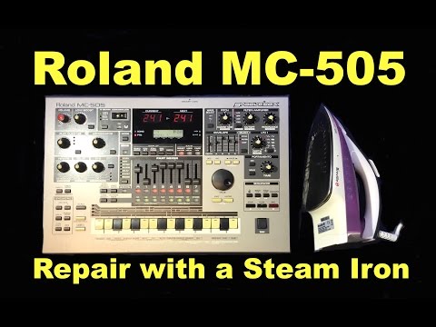 Видео: Ремонт ЖК-дисплея грувбокса Roland MC-505 с помощью парового утюга