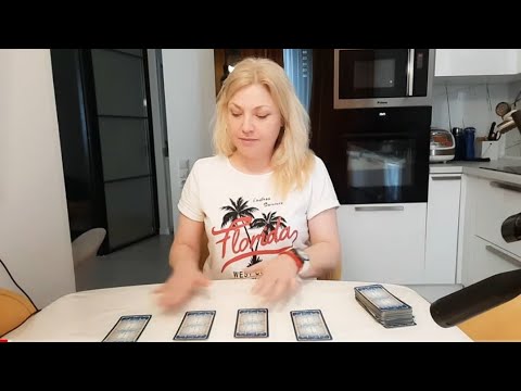Видео: #ТАРО. ПОЧЕМУ ОН МОЛЧИТ?