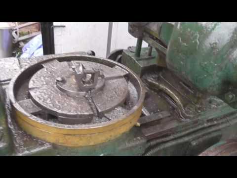 Видео: Зубофрезер Reinecker