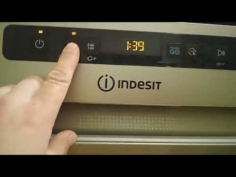 Видео: Посудомоечная машина Indesit DSFC 3T117 S