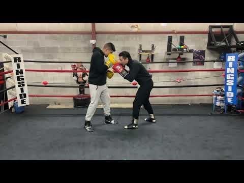 Видео: Тактика ближнего боя для бокса (нападение, защита, работа ног)