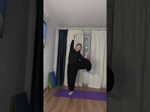 Видео: Избавляемся от живота стоя