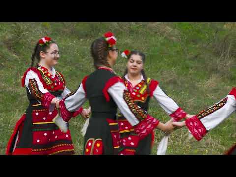 Видео: Asya Burova Kiril Rodopski - Rodopska kitka I Ася Бурова Кирил Родопски - Родопска китка