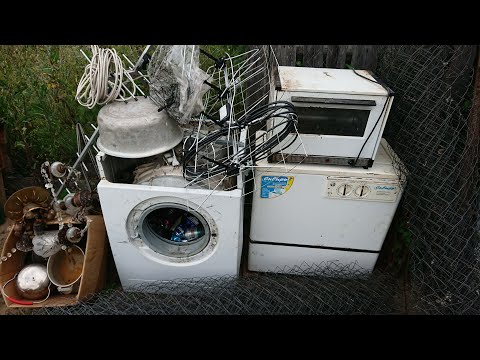Видео: Рейд по сельским свалкам за цветным металлом. Что выкидывают в 2025-м?