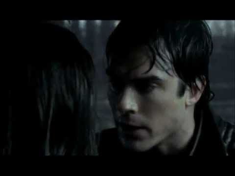 Видео: Деймон и Елена -- сделай шаг навстречу мне...