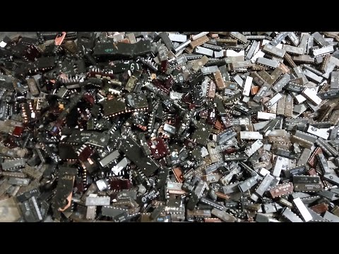 Видео: ЗОЛОТО ИЗ ПЛАСТИКОВЫХ МИКРОСХЕМ РАЗНЫХ СЕРИЙ 2 кг