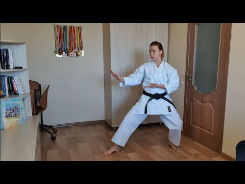 Видео: Урок 9 | Карате дома. Кихон, дыхание, гьяку техника, стойки