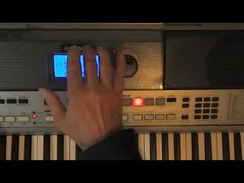 Видео: Yamaha PSR E443 запись мелодии с последующей загрузкой в USB флеш устройство. Часть (1).