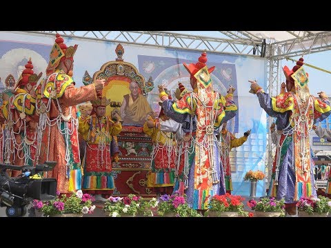 Видео: В Улан-Удэ состоялись танцы чам в рамках посвящения Калачакры