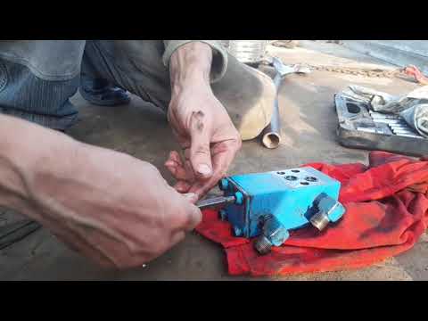 Видео: hydraulic cylinder repair Tadano. Тадано не держит цилиндр подъёма стрелы.