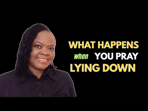 Видео: ЧТО ПРОИСХОДИТ, КОГДА ВЫ МОЛИТЕСЬ ЛЕЖА