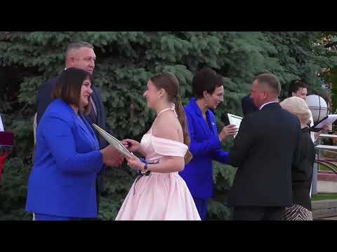 Видео: ВЫПУСКНОЙ БАЛ В СЛУЦКЕ.