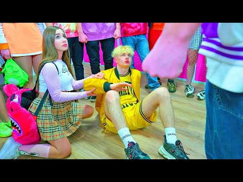 Видео: Даяна е шокирана 😱 Гаджето на Даяна не е ли вече най-готиното момче в училище?