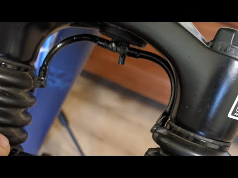 Видео: Защита велосипедной вилки Suntour XCT от пыли и воды. Гофры на вилку велосипеда.