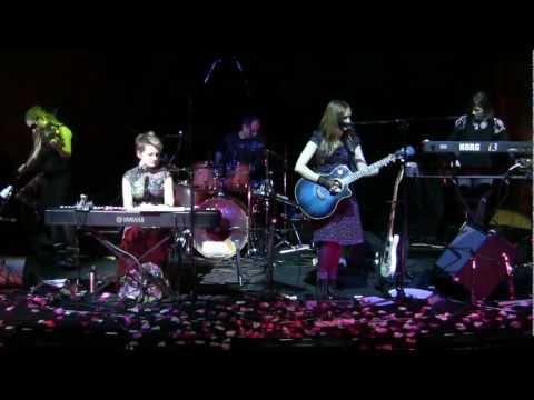 Видео: Flёur - Спасти @ЦДХ `11 (14) stab