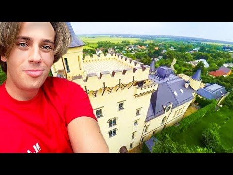 Видео: ЖИЗНЬ В ГРЯЗИ - Иноагент Максим Галкин - Замок в деревне Грязь - НИЩЕТА И РОСКОШЬ