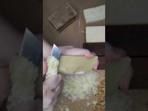 Видео: Cutting dry laundry soap and tar soap. Резка сухого хозяйственного и дегтярного мыла🔪🧼🧽🫧🚿🛁