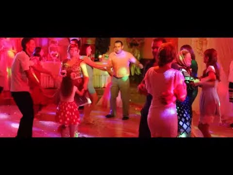 Видео: Весілля Гурт Голоси Боржави коломийка у два боки кручена Тячівка гуляє #коломийка