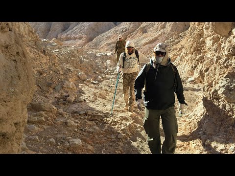 Видео: Виды метеоритного поиска: пеший поиск, поиск на машинах, "метеоритное старательство"