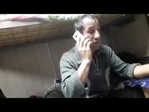 Видео: Прикол таджик низ нает русский